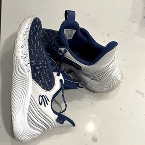 Men sneakers